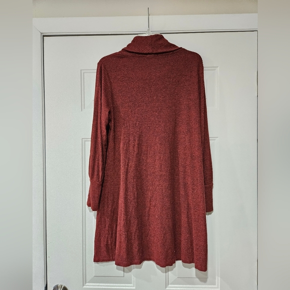 Maroon dress - Picture 5 of 5